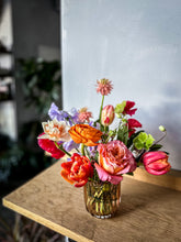 Load image into Gallery viewer, Valentine&#39;s Floral Arrangement Workshop