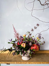 Load image into Gallery viewer, Medium Wedding Table Floral Arrangement