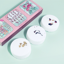 Load image into Gallery viewer, Floral Tarot Shower Steamer Set with botanicals