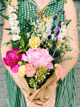 Load image into Gallery viewer, Medium Flower Bouquet