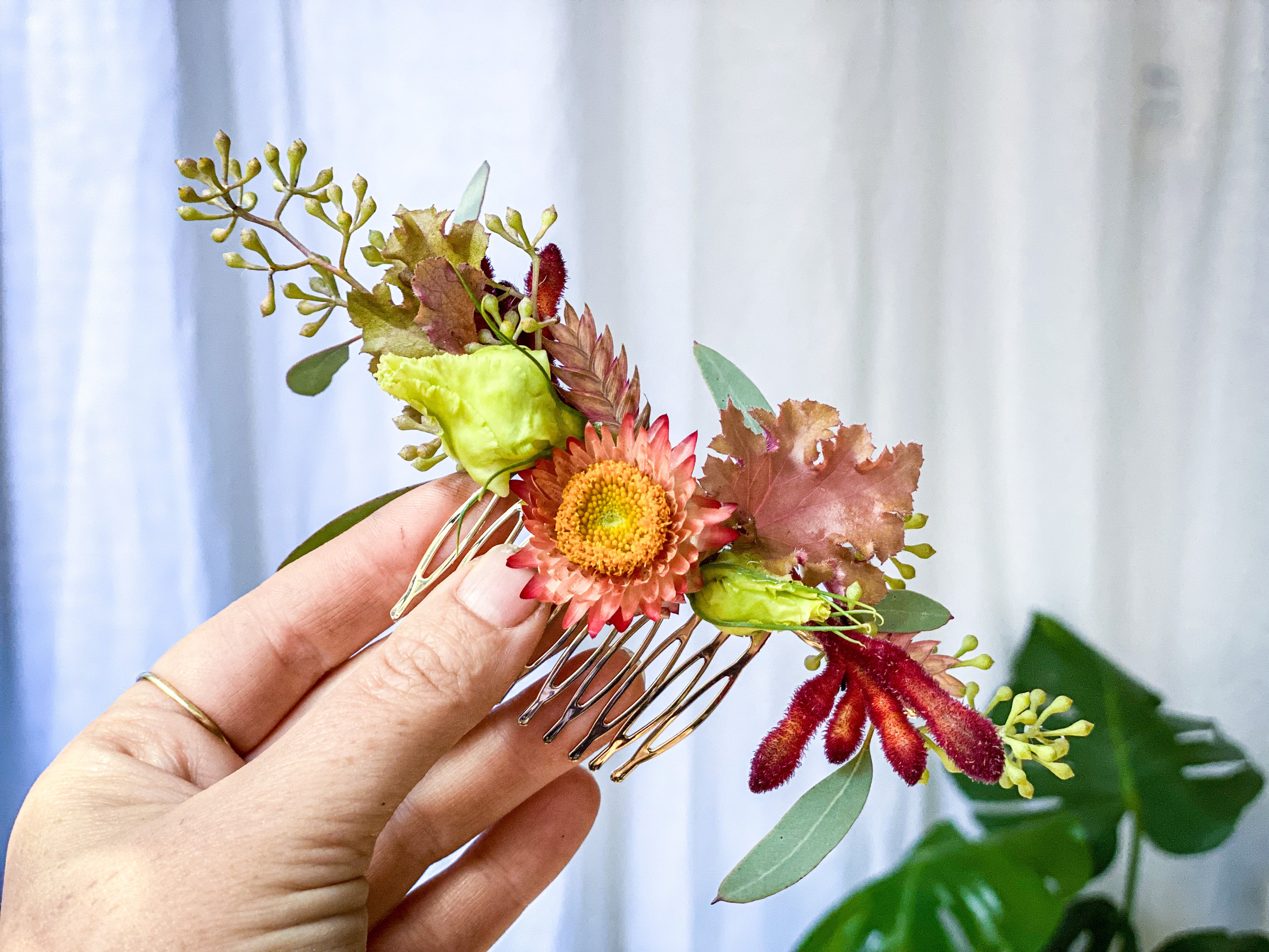 Bridal Hair Comb - Floral Elegance for Your Wedding in NYC 