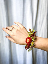 Load image into Gallery viewer, Custom Wedding Corsage
